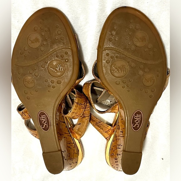 Sofft Women's Tan 2.5 inch High Heeled Shiny Cork Upper Sandals Size 8.5 - Picture 14 of 16